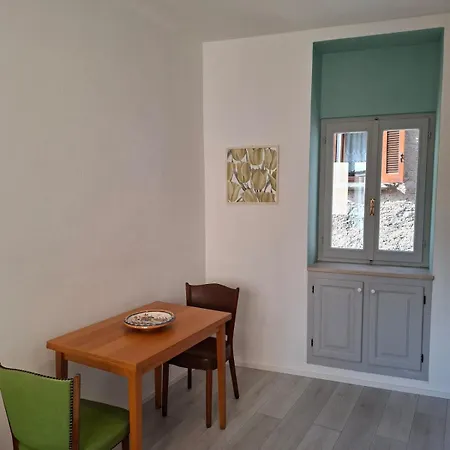 Apartment Casa Delle Rondini Nebbiuno